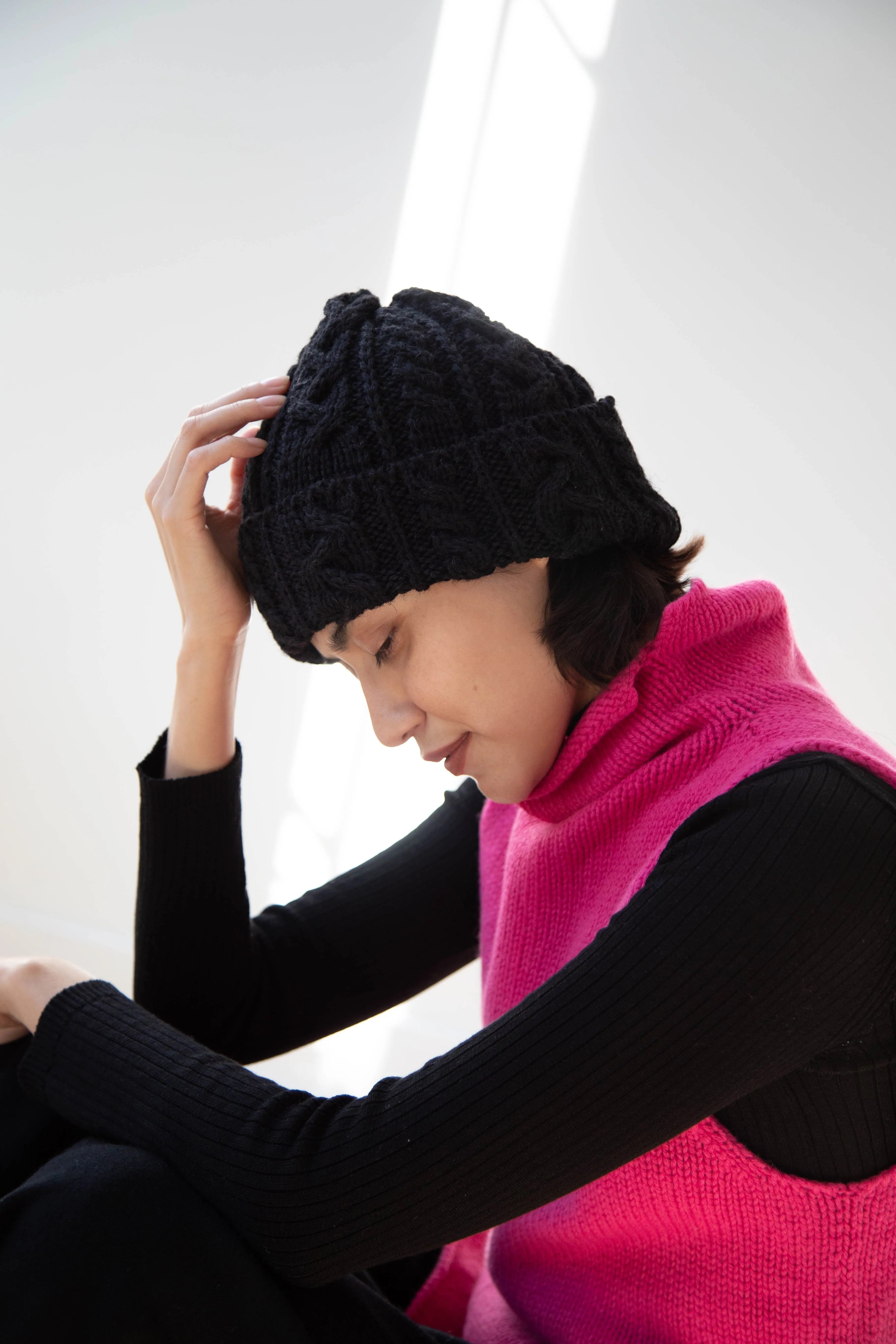 Highland 2000 | Aran Wool Cap in Black