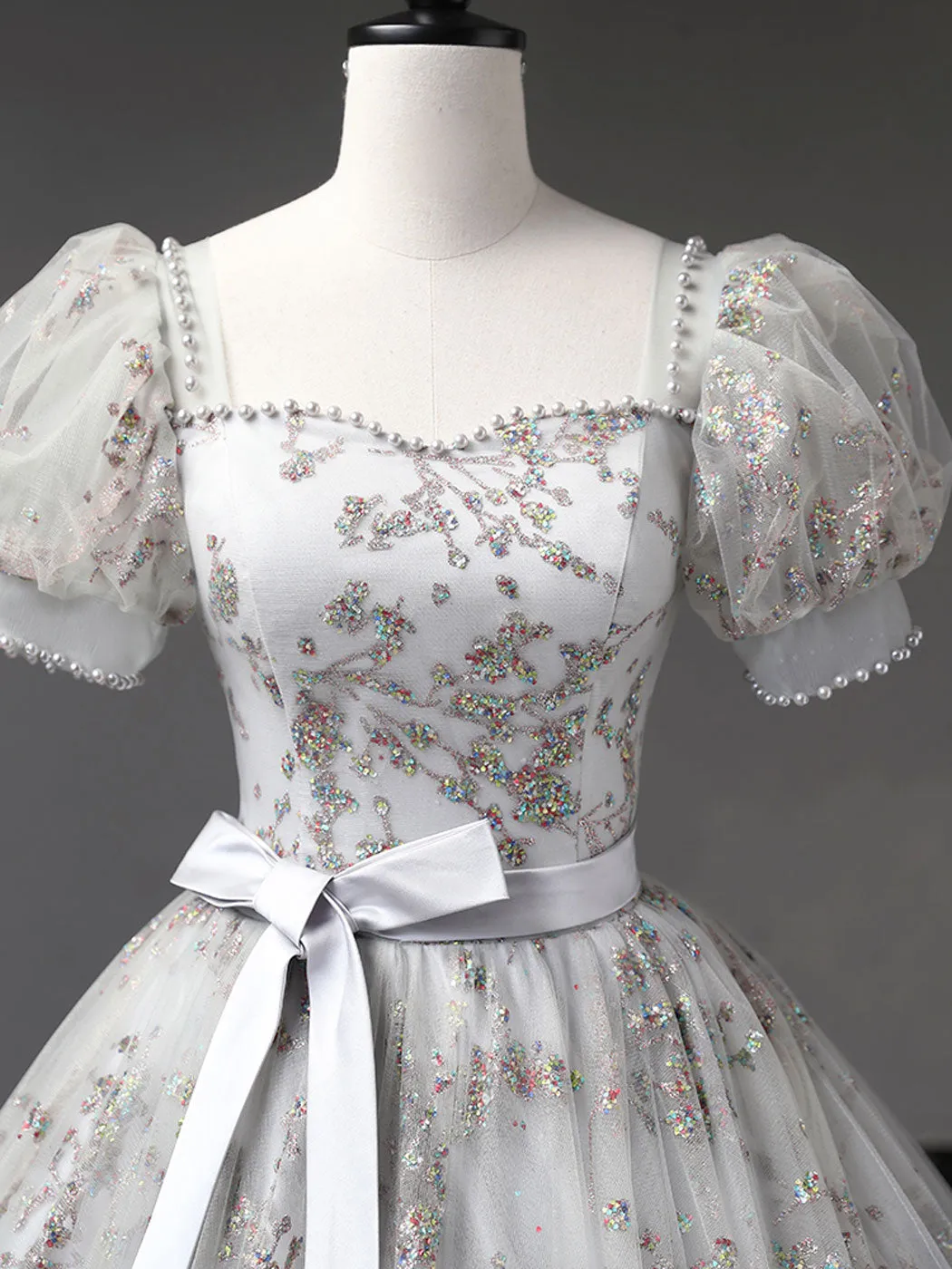Silver Grey Square Neck Lace Ball Gown Quinceanera Dress with Short Sleeves